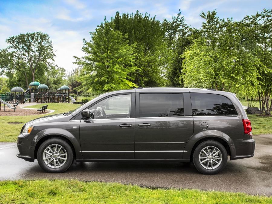  Dodge Grand Caravan 30th Anniversary 2013 года  (фото 12 из 12)